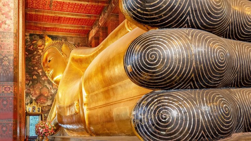 Customize Your Own Bangkok City Tour - A guide adds context, but it is not part of every package