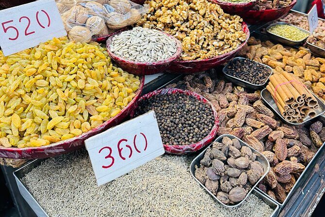 Customized Full Day Delhi Shopping Tour with Female Guide - FAQs