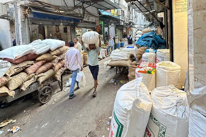 Customized Half Day and Full Day Delhi Shopping, Street Food Tour - FAQ