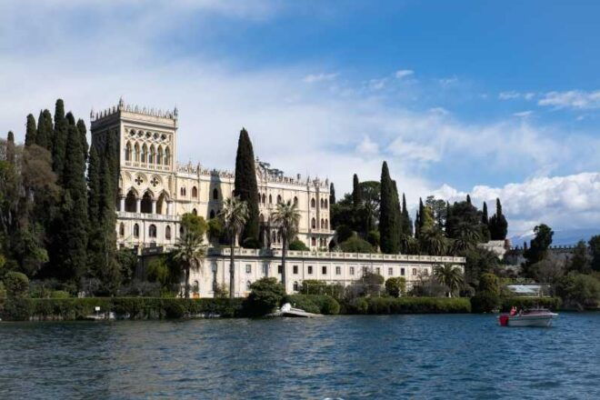 Customized Motorboat Tour on Garda Lake - Customizable Itinerary Options