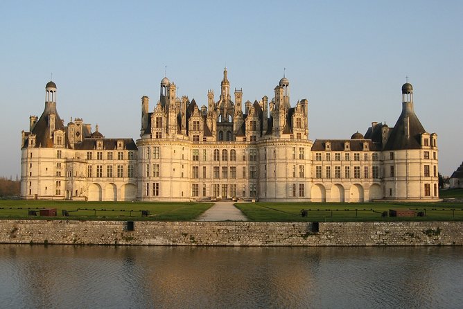 Customized Private Loire Valley Tour From Paris - Questions