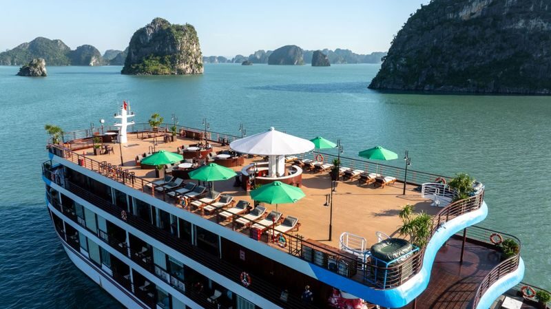 Cycad Indochine 2D1N Cruise: Ha Long Bay & Bai Tu Long Tour - Bai Tu Long Bay instead of the busy waterway