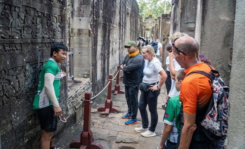 Cycle the Angkor Backroads inclusive Lunch at Local house - Lunch in a Tropical Garden