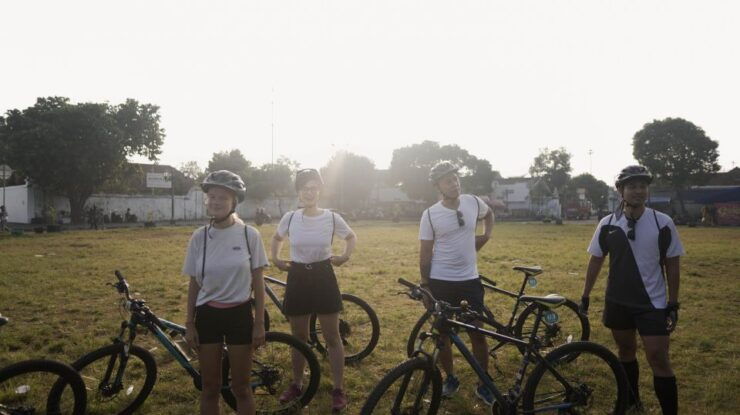 Cycling Tour: Explore The Hidden Gems of Jogja - Cultural Immersion