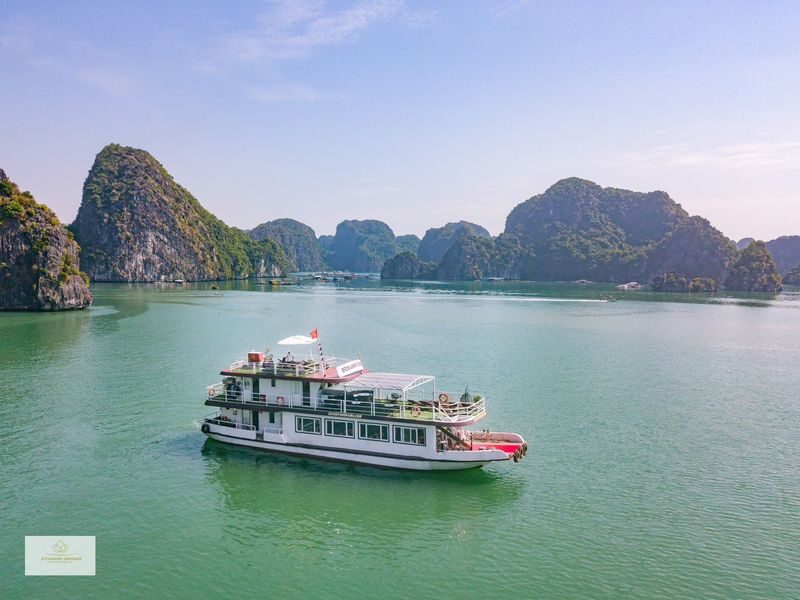 DCharme Boutique Day Cruise: Lan Ha Bay & Cat Ba Island Day Tour - The early transfer to Beo Harbor