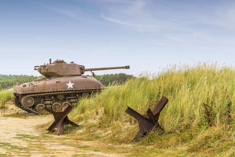 D-Day Beaches of Normandy Day Tour from Paris with Authentic French Lunch - Colleville-sur-Mer Military Cemetery