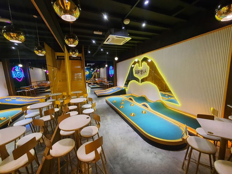D8 Mini Golf Cafe Ticket - A good indoor plan for Penang’s weather
