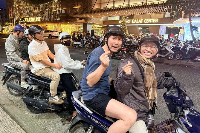Da Lat Night Local Food & Sightseeing Tour by Scooter - Exploring the Itinerary in Detail