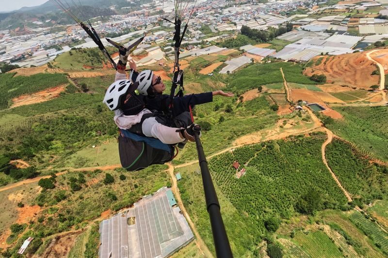 Da Lat Paragliding from Lang Biang Mountain - What the price buys you
