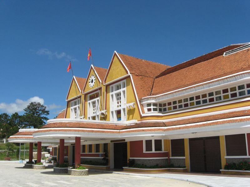 Da Lats Iconic Landmarks Private Day Tour - Da Lat Railway Station: a French-built pause in the city