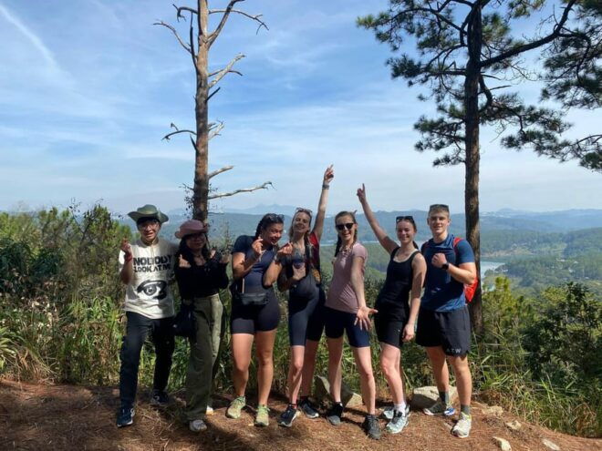 Da Lat: TREKKING PINHAT - SUP/KAYAK AT TUYEN LAM LAKE - Kayaking Adventure