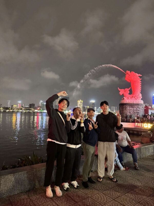 Da Nang 2 Popular Spots Half-Day Downtown Highlights Tour - The guide can make the ride feel like a visit with a local
