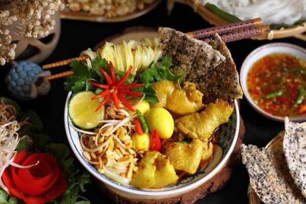 Da Nang: 4 Hours City Exploration and Local Food Tour - What to Expect
