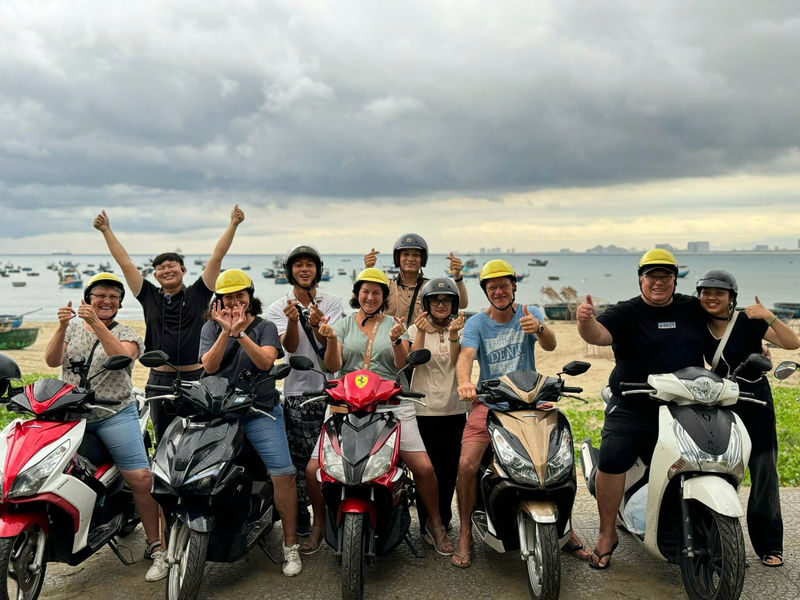 Da Nang 7 Popular Spots Half-Day Street Food Experience - A motorbike route through several sides of Da Nang