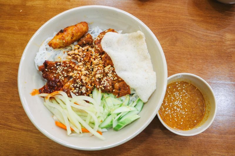 Da Nang 7 Popular Spots Half-Day Street Food Experience - Should you book it?