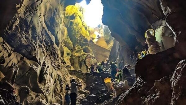 Da Nang: Am Phu Cave, Lady Buddha and Marble Mountains Tour - Inclusions for Participants
