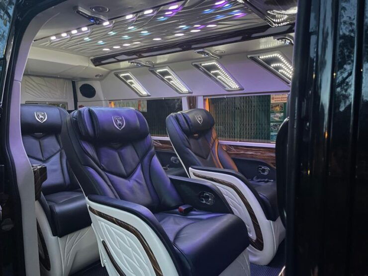 Da Nang and Hoi an Sightseeing Tour by VIP Limousine 9 Seats - Vehicle Features