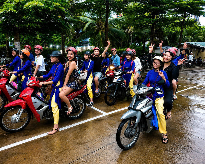 Da Nang Ao Dai Rider Street Food Half-Day Tour - At a glance
