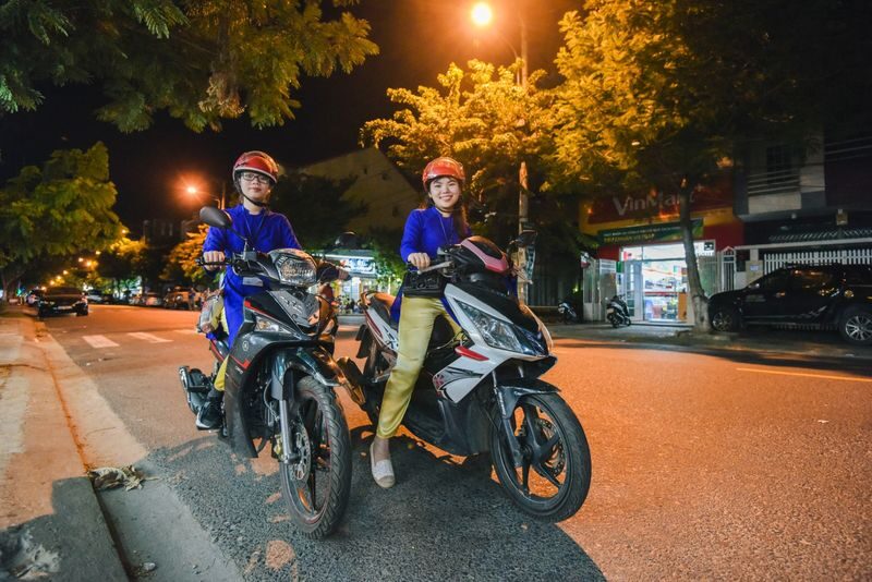 Da Nang Ao Dai Rider Street Food Half-Day Tour - The guide can make the ride feel personal