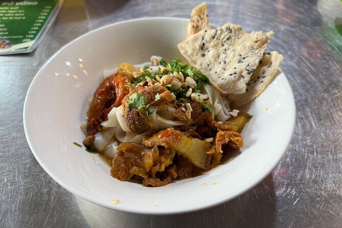 Da Nang Authentic Food and Hidden Gem Sightseeing Tour by Scooter - What Travelers Can Expect