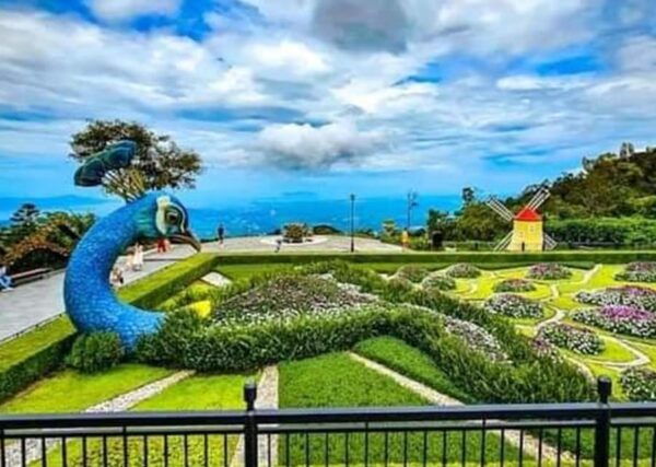 Da Nang: Ba Na Hills Day Trip and Gloden Bridge - Frequently Asked Questions
