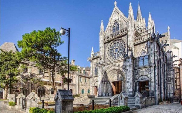 Da Nang: Ba Na Hills Golden Bridge Full - Day Tour - Common Questions