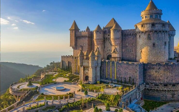 Da Nang: Bus Transfer to Golden Bridge Ba Na Hills - Good To Know