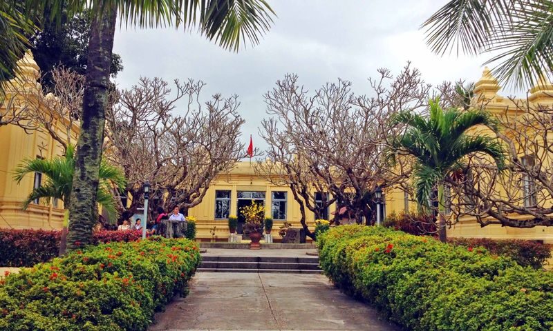 Da Nang City Highlights and Hoi An Day Tour - Da Nang’s bridges, Cham art and market life