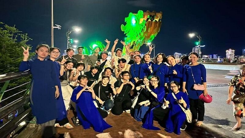 Da Nang City Private Tour and Han Cruise by Night with Aodai Rider - Safety, weather, and who should book