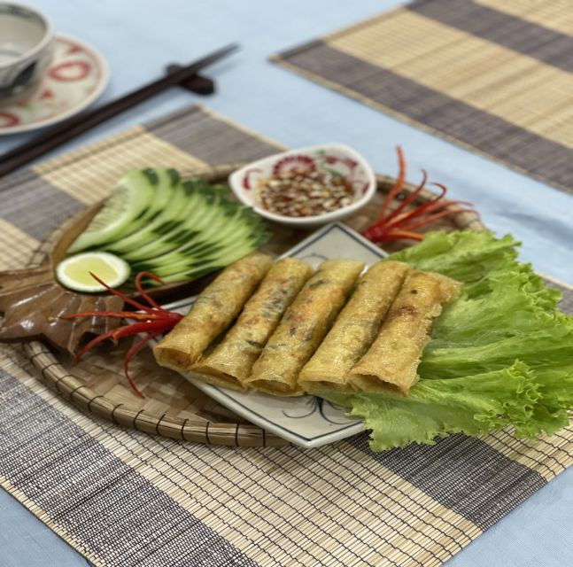 Da Nang: Cooking Class and Tasting Pho With Local Girl - Hosts Attitude and Hospitality
