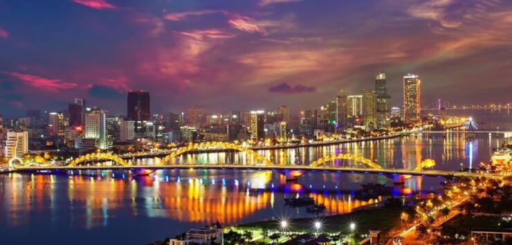 Da Nang/Danang International Airport to Hue - Private Car - Professional Service With 24/7 Support