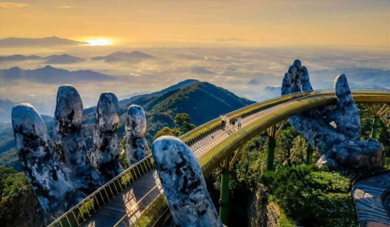 Da Nang: Golden Bridge by private car or bus & pickup - The Itinerary in Detail