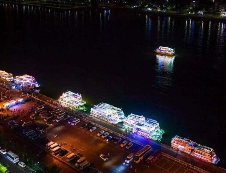 Da Nang: Han River Cruise & Cham Dancing by Phu Quy Cruise - Han River Cruise Experience