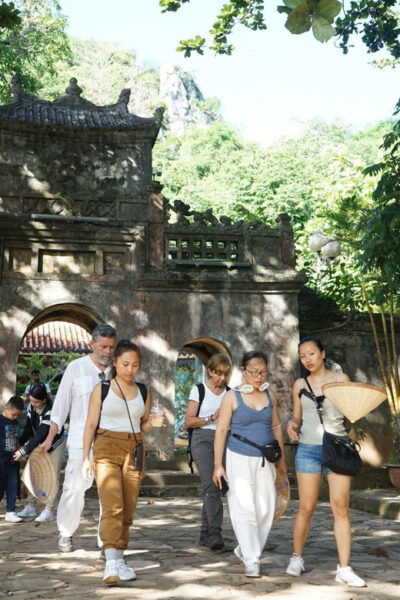 Da Nang/HoiAn:Marble Mountains,Am Phu Cave,Lady Buddha Tour - Essential Items to Bring