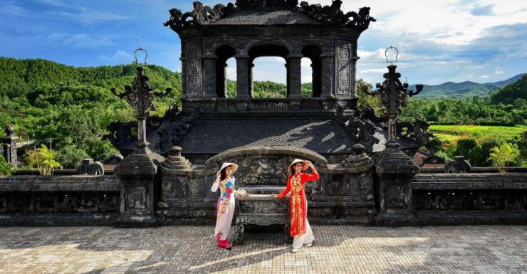 Da Nang: Hue Imperial City and Hai Van Pass Small Group Tour - Tour Details