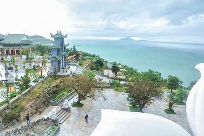 Da Nang: Lady Buddha, Marble Mountains, and Am Phu Cave Tour - Visit to Son Tra Mountain