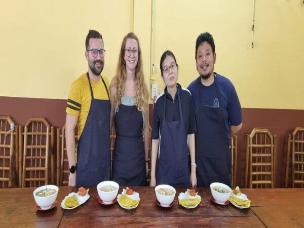 Da Nang: Local Market Trip With Home Funny Cooking Class - Local Market Exploration