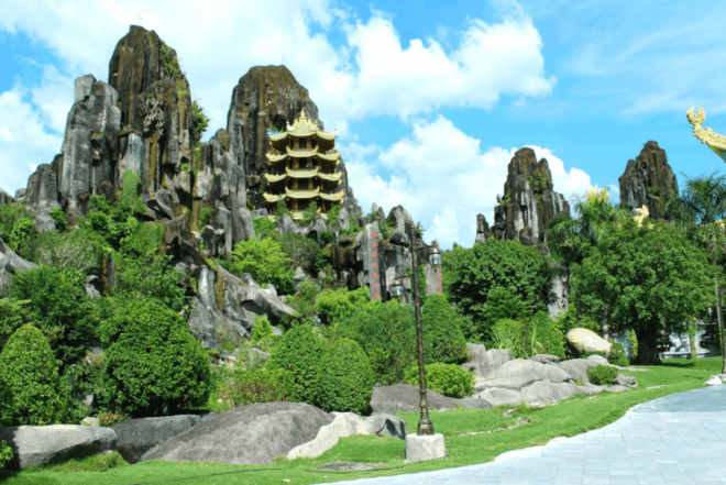 Da Nang - Marble Mountain - Hoian Ancient Town - Lunch & Bus - Enjoying Free Time in Hoi An