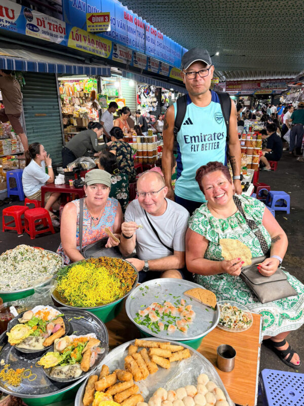 Da Nang: Marble Mountains, Linh Ung Pagoda & Street Food Day Tour - A day that joins Da Nang’s sights with its food