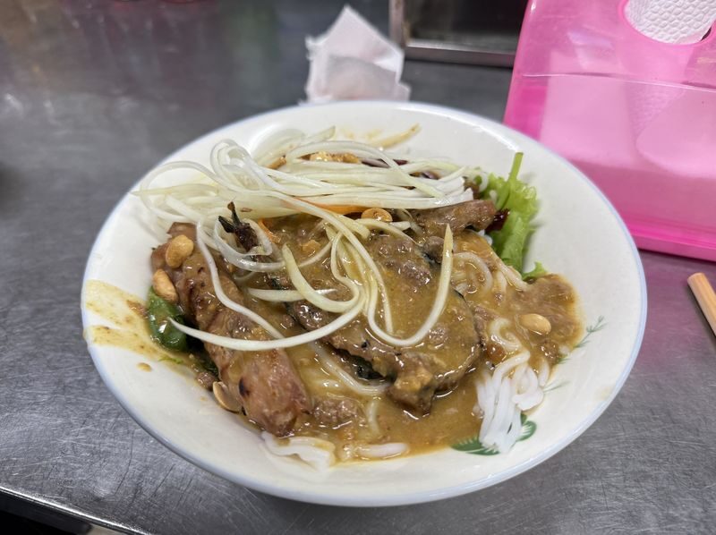 Da Nang Market & City Highlights Tour with Local Food - Dragon Bridge and the Han River