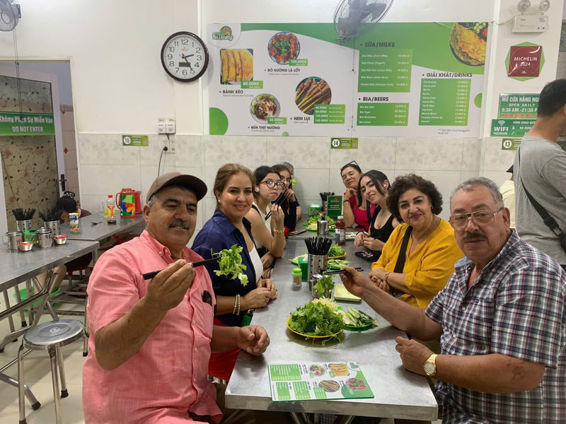 Da Nang Michelin Street Food Half-Day Local Food Tour - Should you book the Da Nang Michelin street food tour?