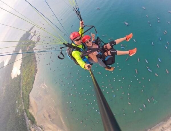 Da Nang: Monkey Mountain Paragliding Experience - Participant Restrictions