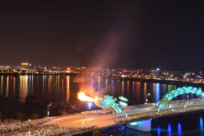 Da Nang: Night Tour With Drink at Rooftop Bar and Dinner - Activities