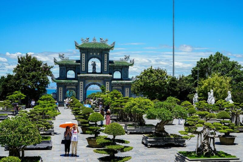 Da Nang : Private Car to Hue With Multi Sightseeing Stops - Overview and Pricing
