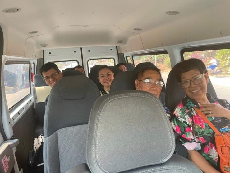 Da Nang: Private Car Transfer to Lao Bao Border - Pricing and Booking Options