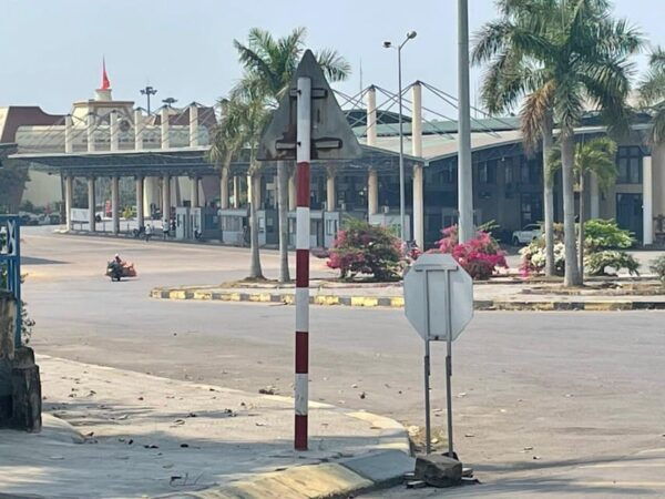 Da Nang: Private Car Transfer to Lao Bao Border - Important Travel Documents