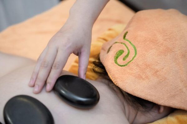 Da Nang: Relax With 90 Minutes Aroma Massage (Free Pick-Up) - Booking Process