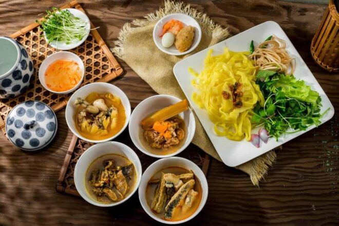Da Nang: Sightseeing And Explore Vietnamese Local Food Tour - Local Food Tasting