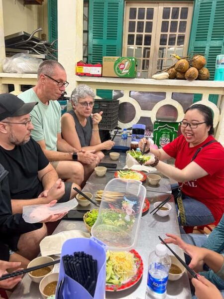 Da Nang: Sightseeing And Explore Vietnamese Local Food Tour - Participant Restrictions