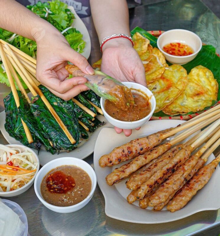 Da Nang Street Food Half-Day Walking Tour - Tasting Da Nang one stop at a time